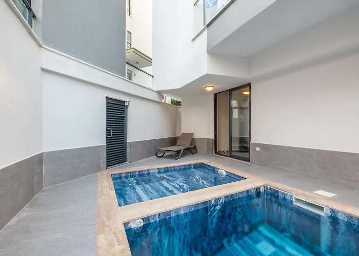 Jasmin 6 * ألانيا